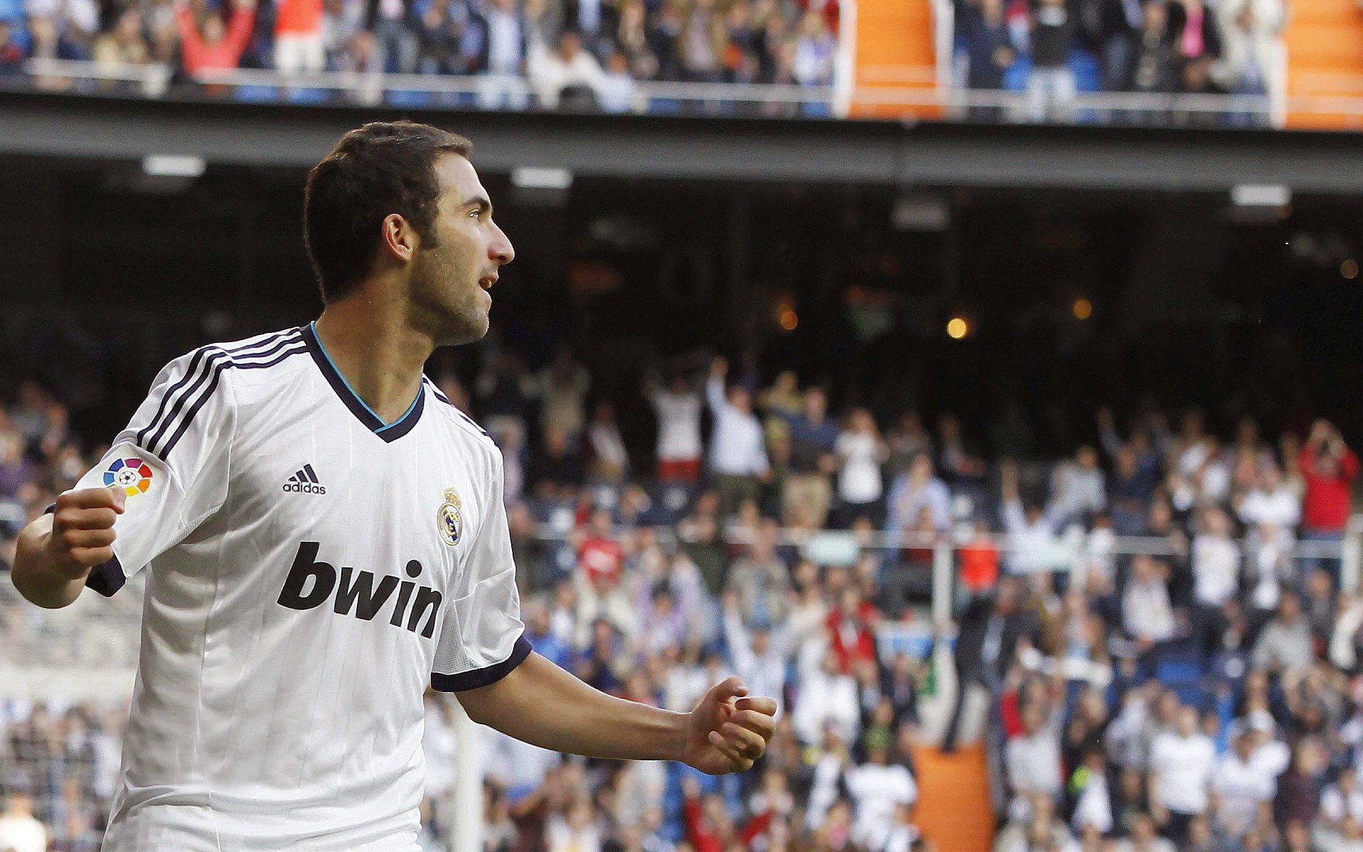 九游娱乐APP-欧国联赛开启新篇章，球员斗志昂扬，欧国联赛程2020赛制